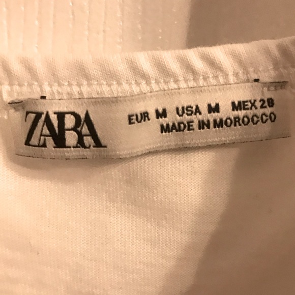 ◽️Ruffled Blouse - Picture 3 of 4